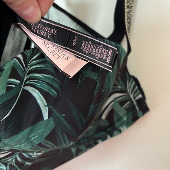 🎉4/30$🎉 Victoria’s Secret Palm Print Corset Top – 32D ✨ - Picture 4 of 5